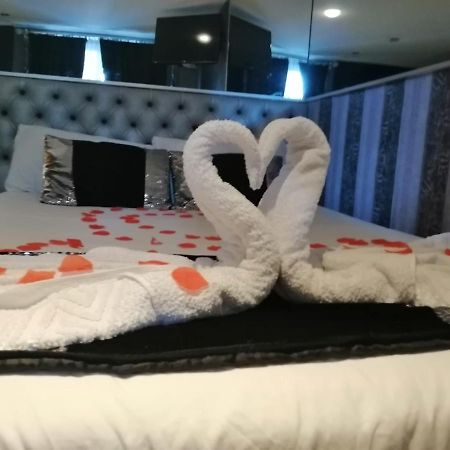 La Casita Hotel Torremolinos Bagian luar foto