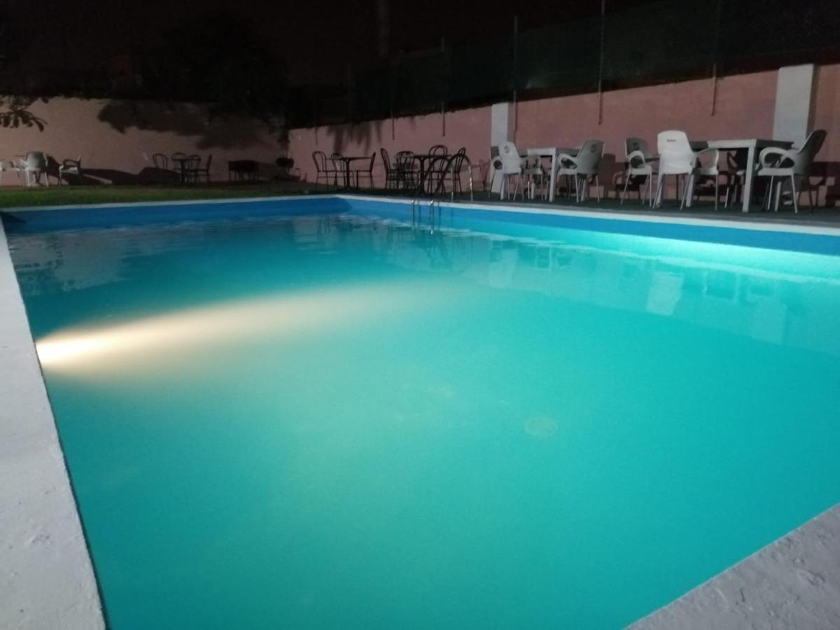 La Casita Hotel Torremolinos Bagian luar foto